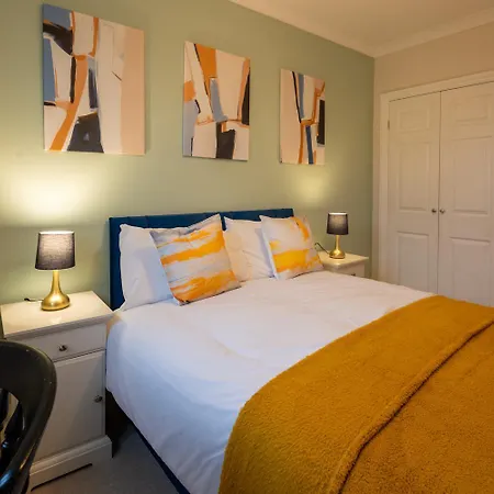 Cozy Contractor 5 Bedroom 2bath Wifi Parking Smart Tv *